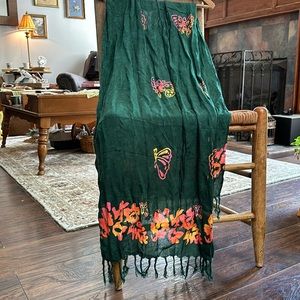 Pineapple moon dark green scarf